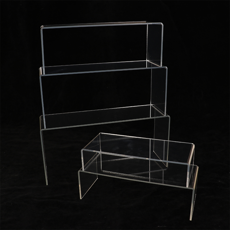 حامل عرض أكريليك شفاف على شكل  - مراجعة Display Risers Set وسعره